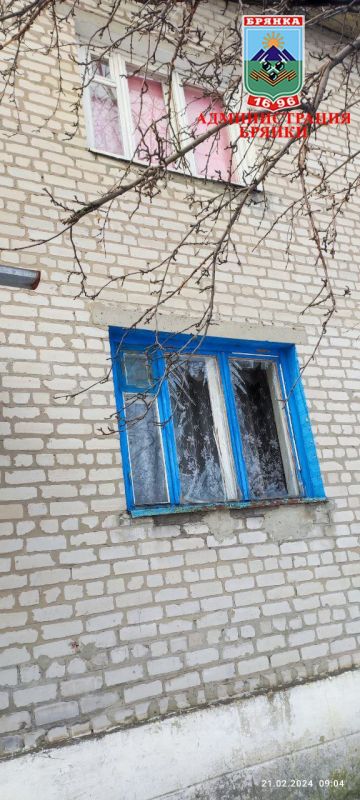 В результате обстрела поселка Вергулевка в пригороде Брянки повреждения получили пять многоквартирных жилых дома