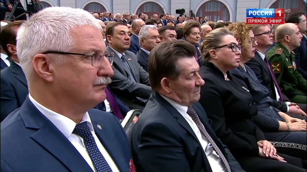 �������� ����� ��������� ���������� ������ � ����� � ����������� �� ��������� 10 ���