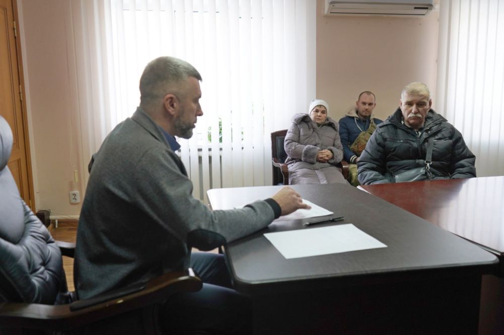 ������ �������: � ���� ������� ������ ������� ����������� � ��������� 6 �������������� � 3 ������������ ���������