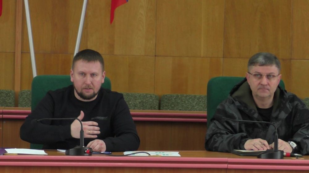 Сегодня Старобельский муниципальный округ с рабочим визитом посетил Председатель Народного Совета Луганской Народной Республики Денис Мирошниченко