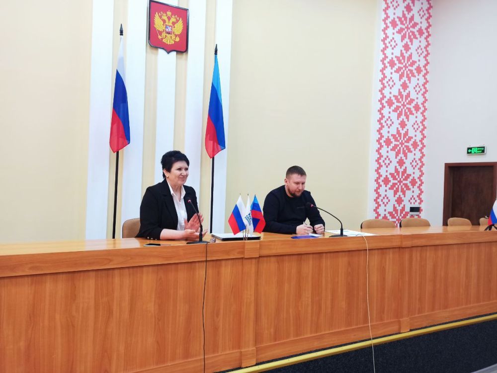 Сегодня состоялась встреча Секретаря Луганского Регионального отделения партии «ЕДИНАЯ РОССИЯ», председателя Народного...