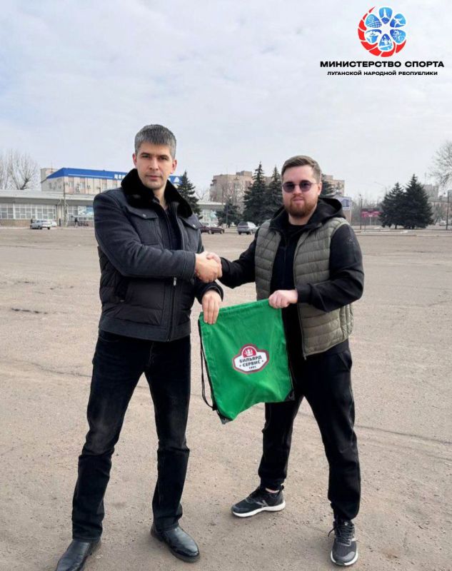 Министр спорта ЛНР Олег Шеренешев провел встречу с Романом Шепелевым — исполнительным директором ООО «Бильярд-Сервис 1991», председателем наблюдательного совета Федерации бильярдного спорта города Санкт-Петербург