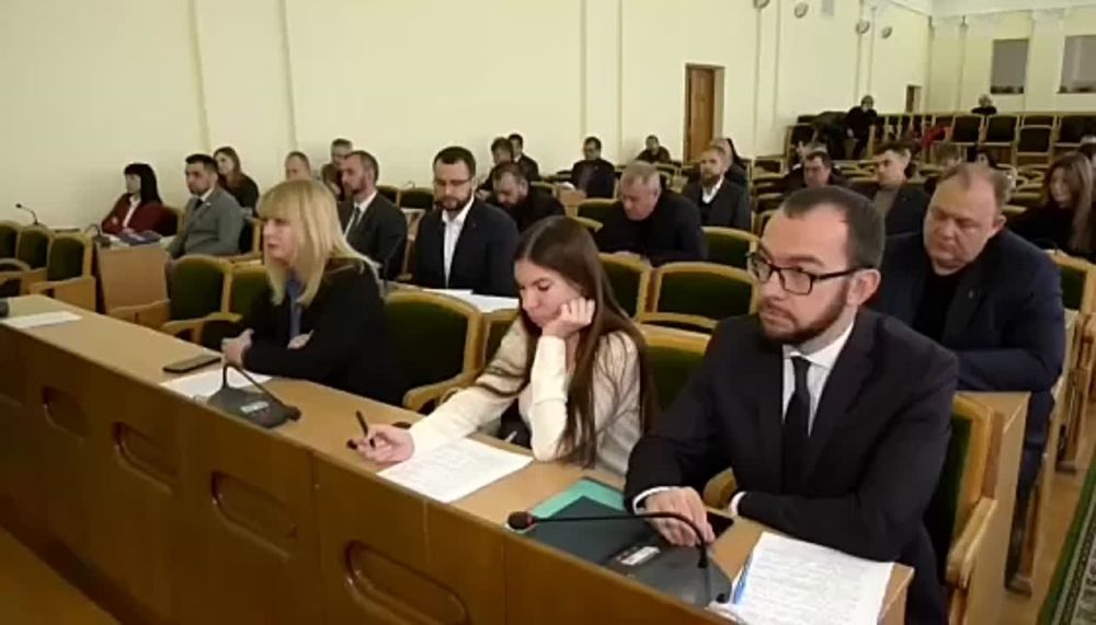 Секретарь регионального отделения всероссийской политической партии «Единая Россия» в ЛНР Денис Мирошниченко: «Мы, как...