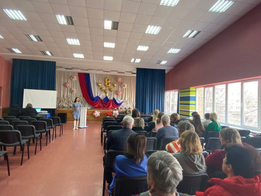 Продолжаем проводить встречи с трудовыми коллективами