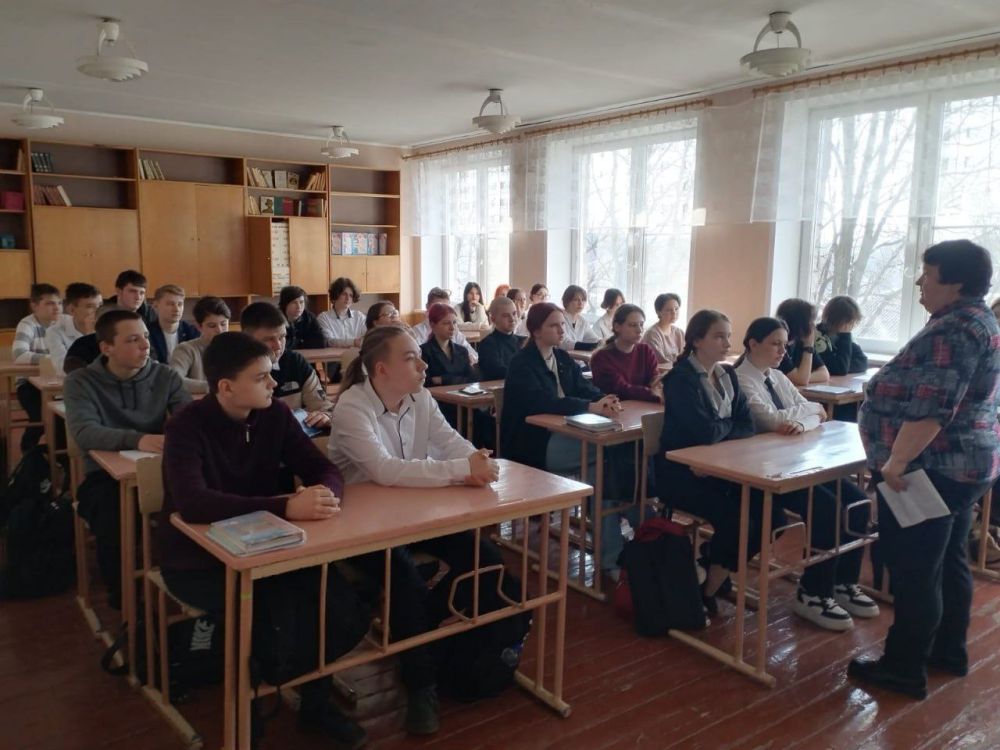 Врач - педиатр Свердловской городской детской больницы рассказала учащимся Суходольской школы № 5 о мерах профилактики и борьбы с туберкулезом