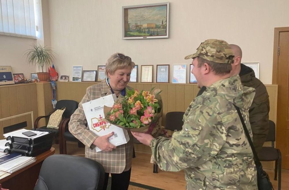 Сибиряки отправились с выступлениями в Луганскую Народную Республику