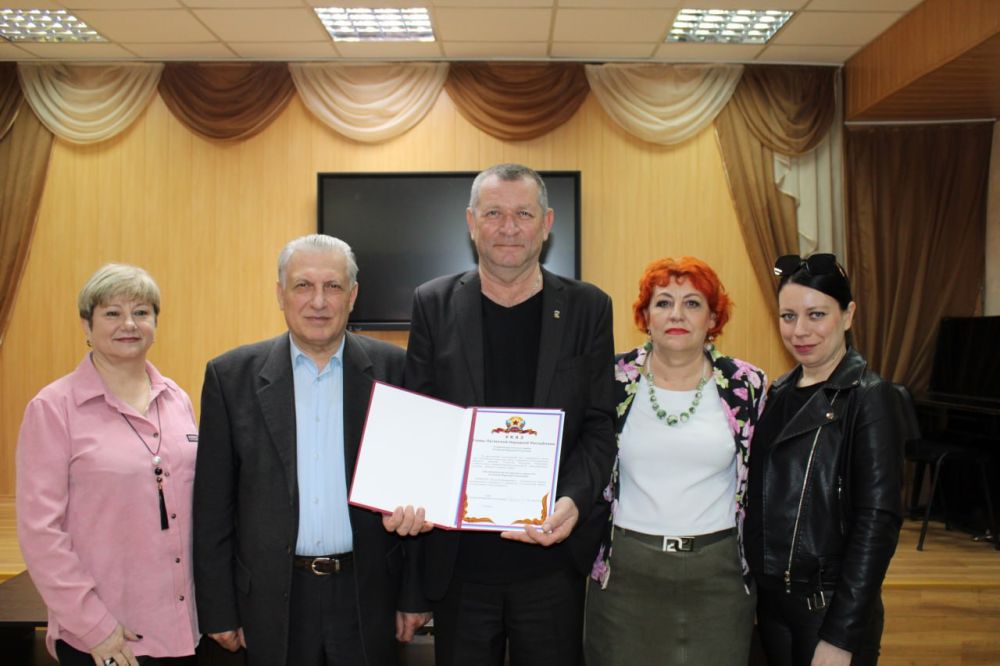 Народному мастеру присвоено звание «Заслуженный мастер народного творчества Луганской Народной Республики»