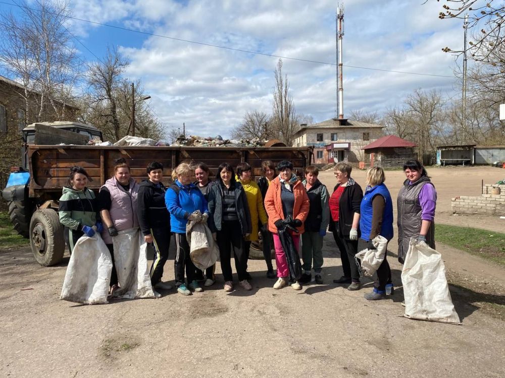 Сергей Колягин: В рамках акции «Чистая Республика» в пгт Калиново были проведены мероприятия по уборке территории от мусора