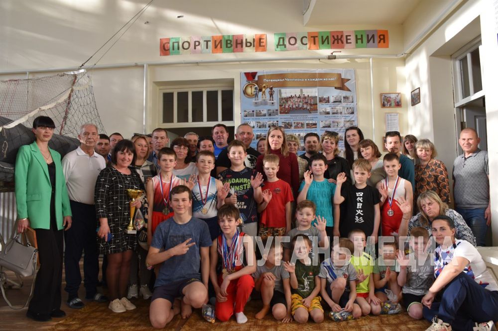 В Комплексной детско-юношеской спортивной школе (КДЮСШ) города Первомайска состоялось торжественное мероприятие, на котором чествовали юных гимнастов