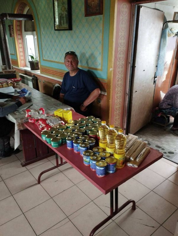 Сергей Колягин: Завершилась выдача продуктовой гуманитарной помощи для жителей пгт Камышеваха и Врубовка, сел Александрополье и Викторовка