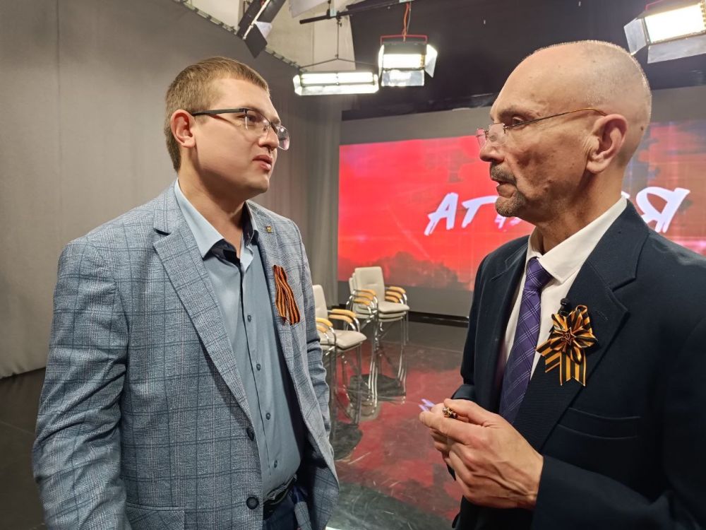 Евгений Морозов: Сегодня в Луганске состоялся показ авторского фильма Главного художественного руководителя ГТРК ЛНР, Почётного председателя Союза журналистов ЛНР Леонарда Свидовскова «Агония»