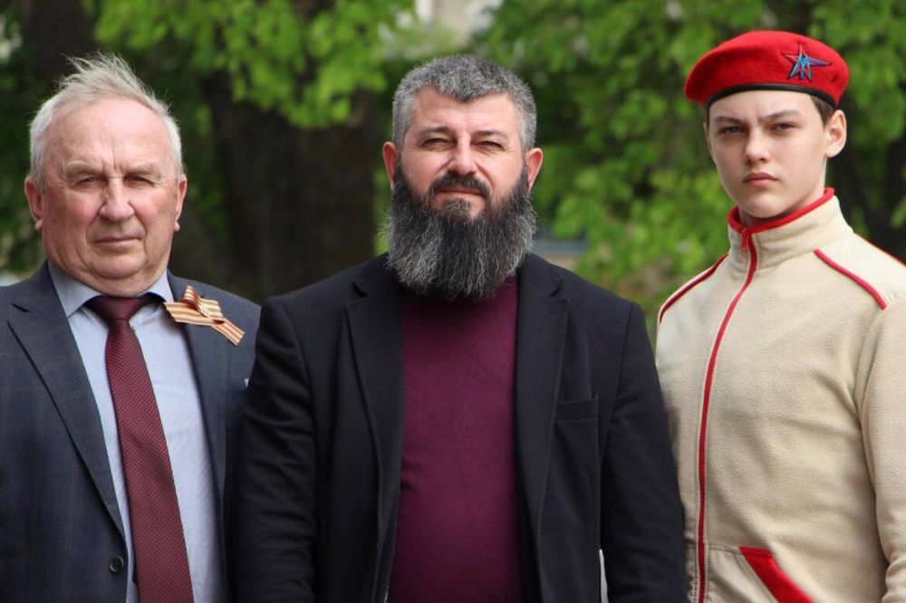 Олег Савченко: Принял участие в праздничном авто марафоне по местам воинской славы ЛНР и Кантемировской танковой дивизии, по...