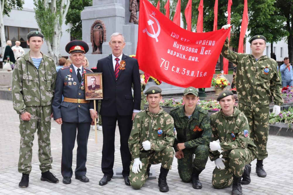 ������ ��������: 9 ��� 1945 ���� � ��������� ���� � ������� ������ ���������