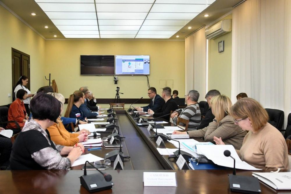 Евгений Морозов: Сегодня состоялось заседание Межведомственной комиссии по обеспечению реализации на территории Луганской Народной Республики федерального проекта «Формирование комфортной городской среды»