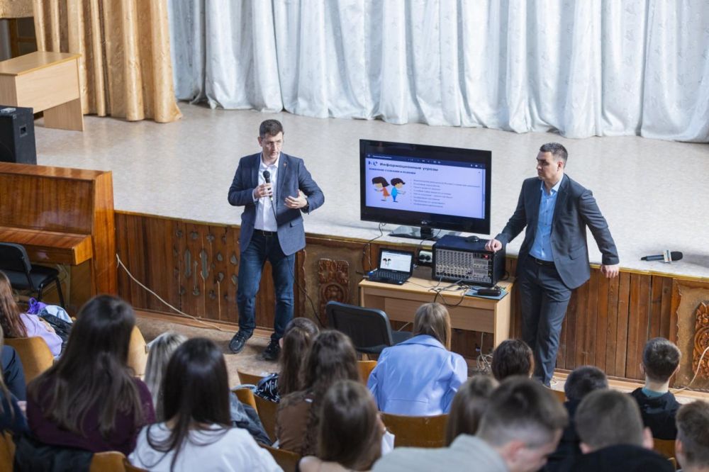 ��������� ��������� ������������� � ������������ ������� ����� ������