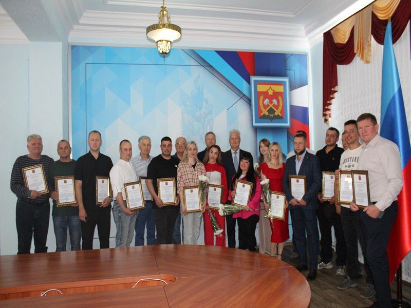 Сергей Козенко: Сегодня провел торжественный прием, в преддверии Дня российского предпринимательства поздравления получали...