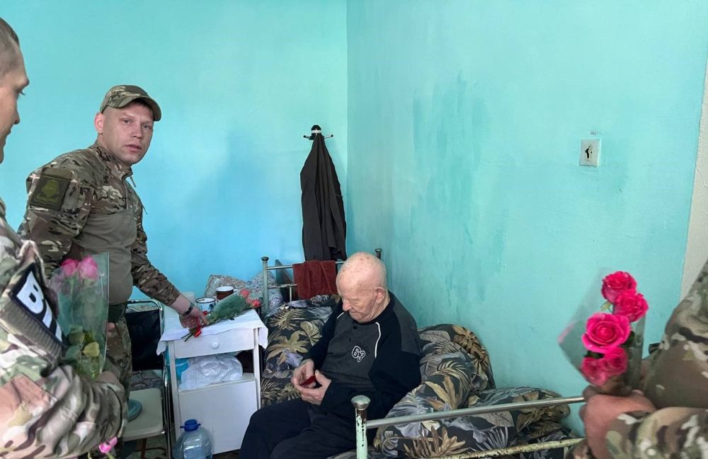 ВРУЧЕНИЕ УДОСТОВЕРЕНИЯ «ИНВАЛИДОВ ВЕЛИКОЙ ОТЕЧЕСТВЕННОЙ ВОЙНЫ»