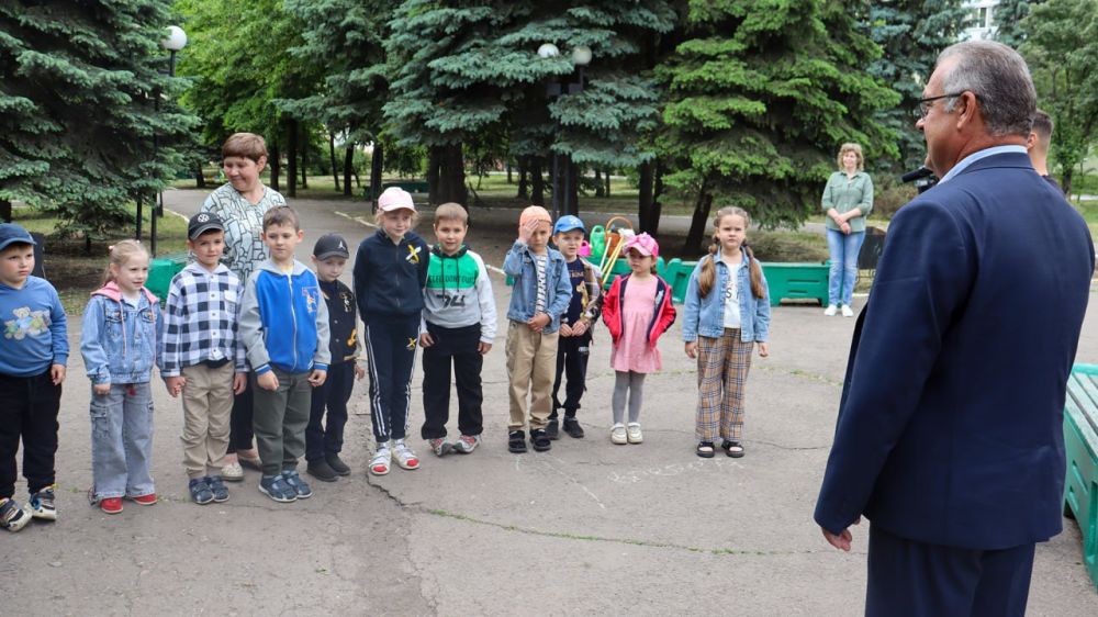 ������ ������: ���� - ����� �����!. � ������ ������������ �������������� ��� ������ ����� ������ � �������������� �������� ���� � 10 ������ ������� � ����� #�����������