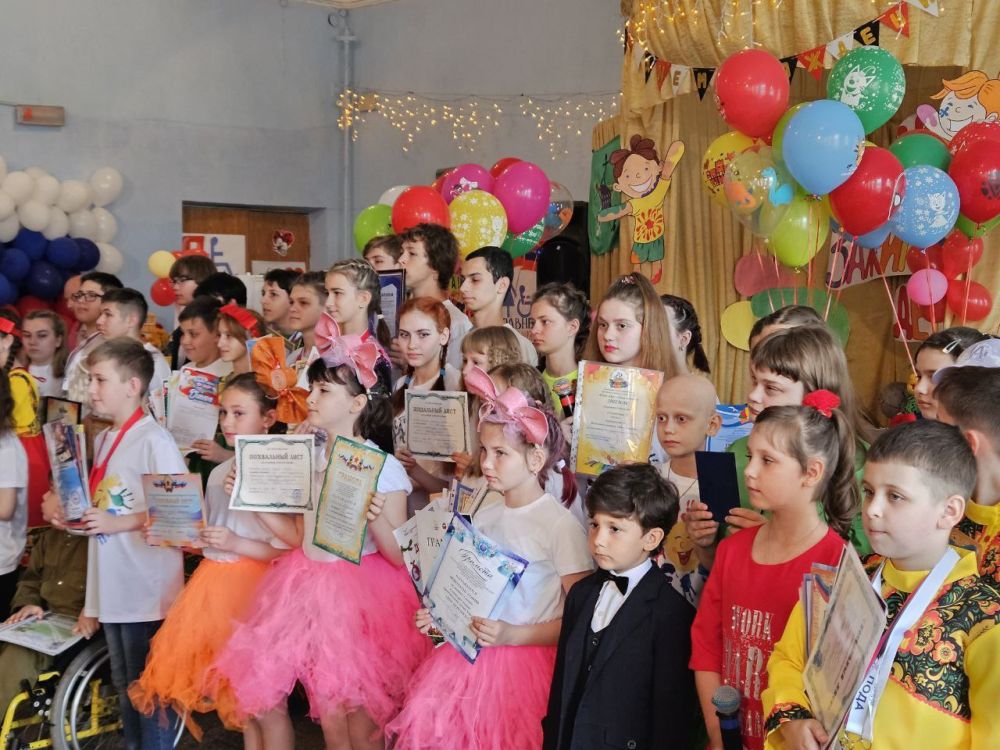 Ольга Бас: Сегодня воспитанники Алчевского отделения республиканского центра социальной реабилитации детей-инвалидов «Возрождение» отмечали двойной праздник – Международный день защиты детей и 14-й день рождения центра