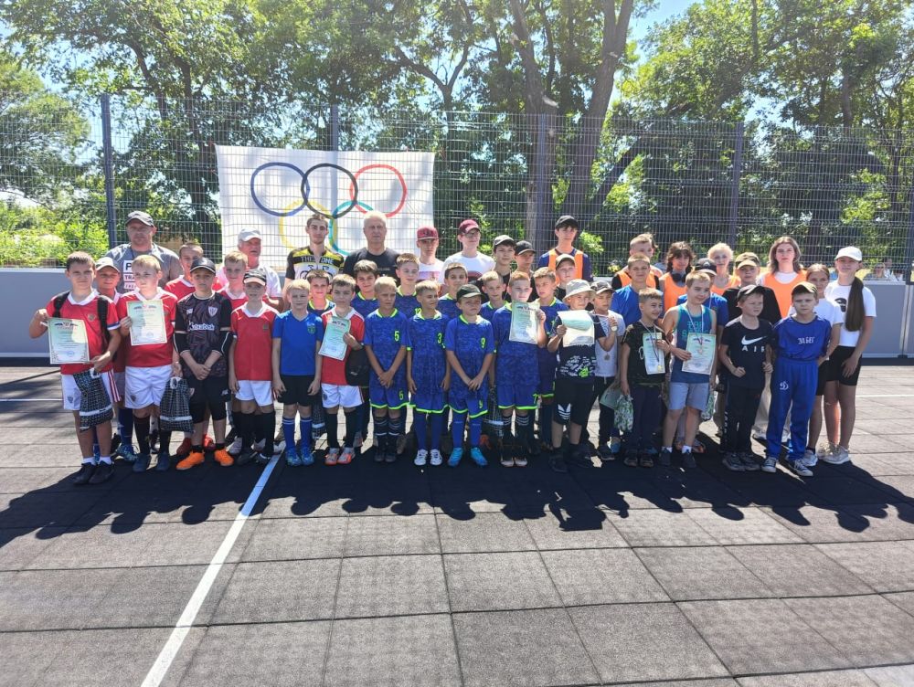 Сергей Козенко: Сегодня, 1 июня - праздник детства и по всему округу проходит ряд мероприятий для наших детей всех возрастов, в том числе поддерживаю акцию #ДеньСдетьми