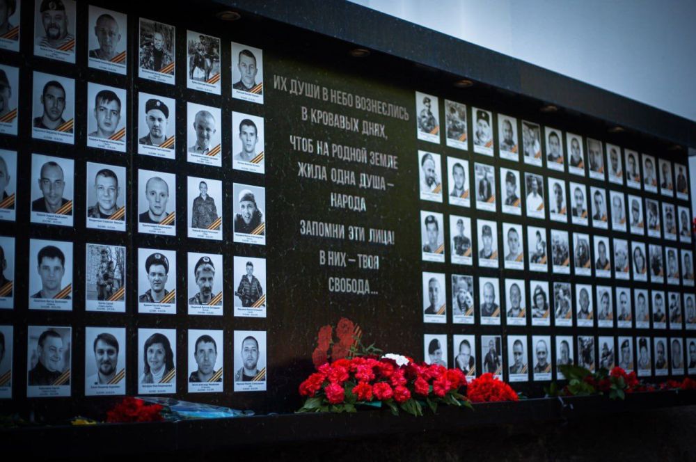 Ольга Бас: 2 июня 2014 года в 14:50, из кружащего над центром Луганска самолета, на головы мирных граждан стали сыпаться кассетные бомбы