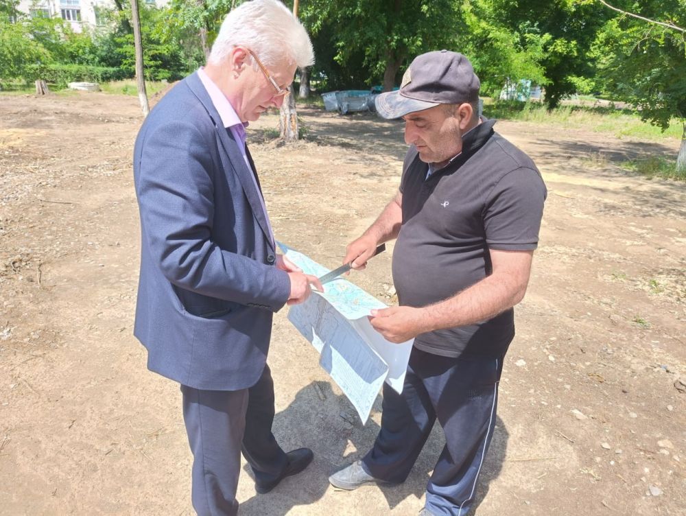 Сергей Козенко: В рамках программы Формирование комфортной городской среды реализуется 1 этап проекта «Благоустройство парка «Молодая гвардия» города Краснодона Луганской Народной Республики»