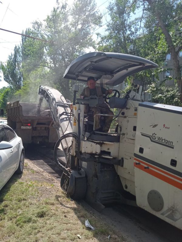 В Молодогвардейске начались работы по ремонту дорожного покрытия