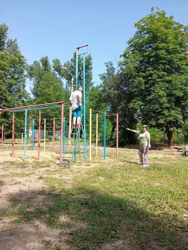 В Атамановке благоустроена детская площадка