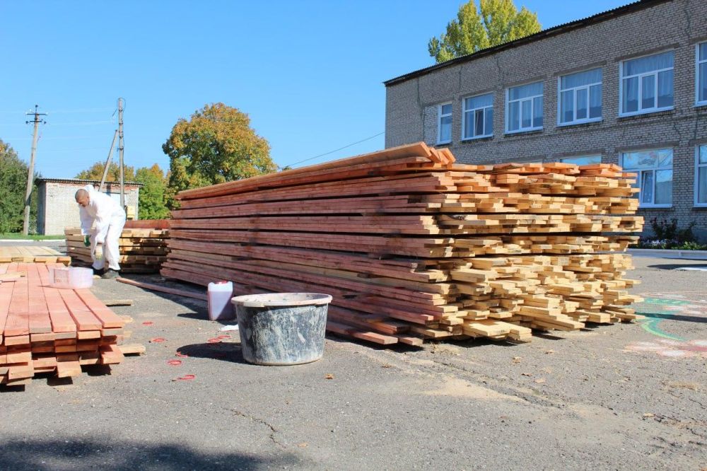 Более 450 объектов восстановили на Славяносербщине строители из Алтайского края