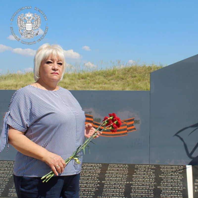 Председатель ТИК г. раснодона и Краснодонского района приняла участие в памятном мероприятии по случаю годовщины начала обстрелов Краснодонщины украинскими националистами