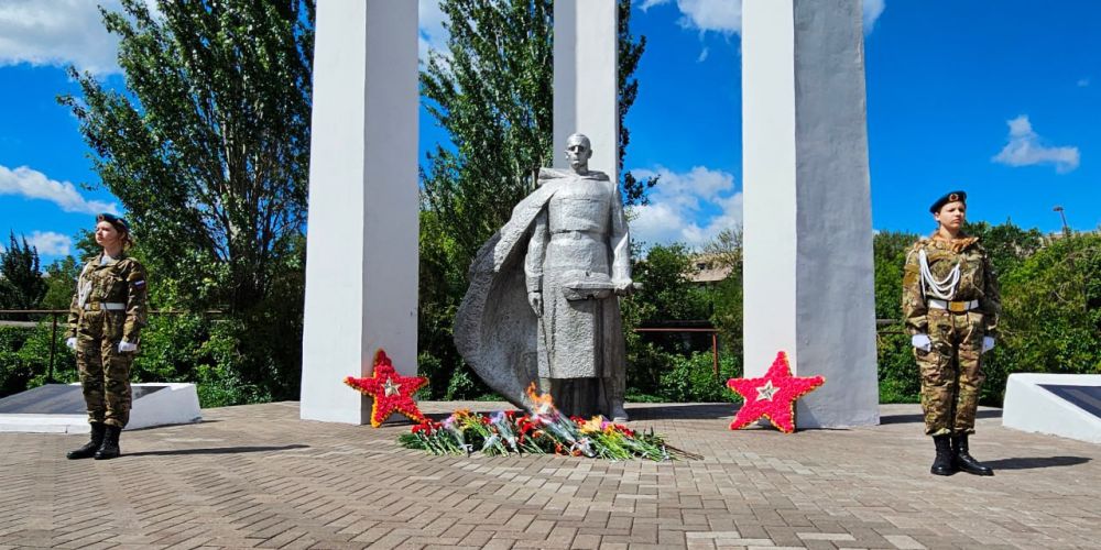 ������� �����: ������� ������. � ������������� ����� ����������� ���� � ����� ������� � 83 ��������� ������ �������...