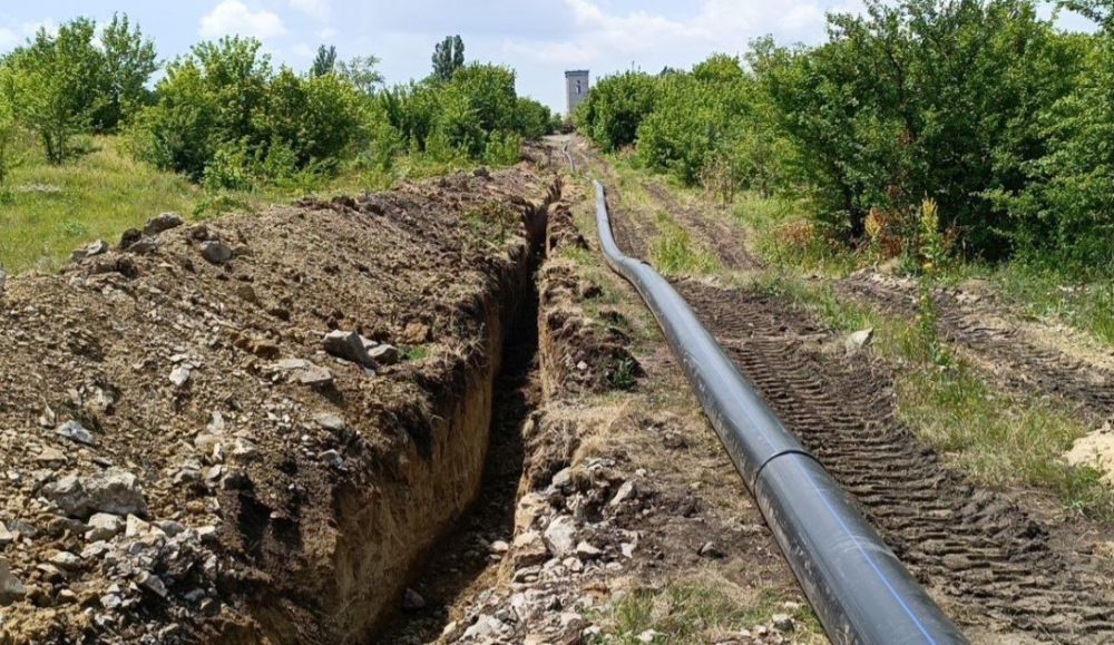 В рамках реализации «Специального инфраструктурного проекта» специалисты из Брянской области ведут работы по замене водовода...