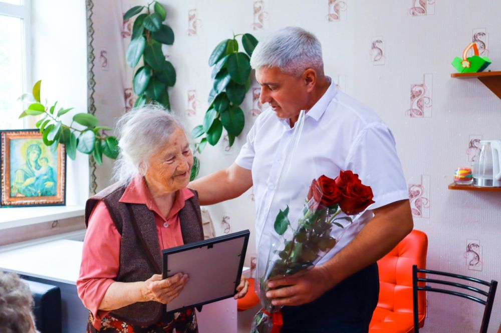 ������� ��������� � ������� ��������� ���������� �������� � 90-������ �������