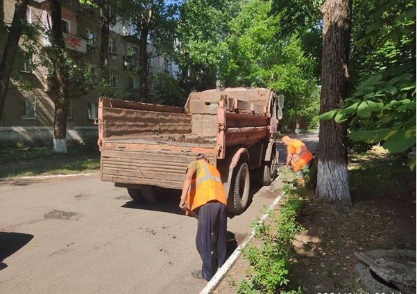 В Молодогвардейске продолжаются работы по благоустройству