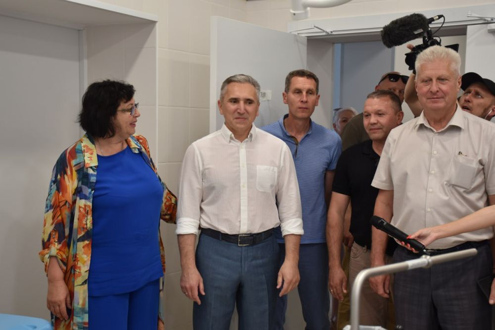 Сергей Козенко: В рамках рабочей поездки с Александром Викторовичем Моором посетили важнейшие социальные объекты, восстановленные благодаря шефской помощи Тюменской области