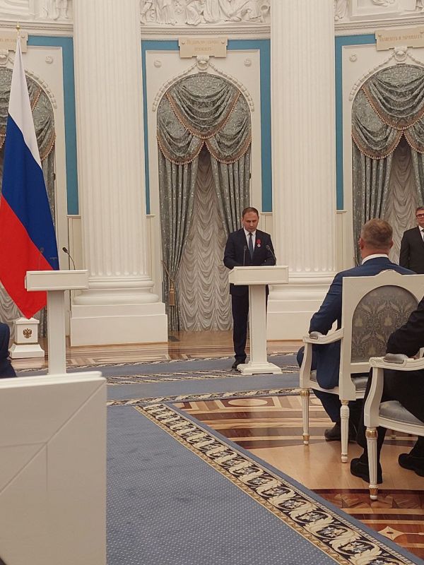 ������� � ������� ������, � �������������� ���� ������, ���������� �������� ��������������� ������ �� ������� � �������� �������� ��������������