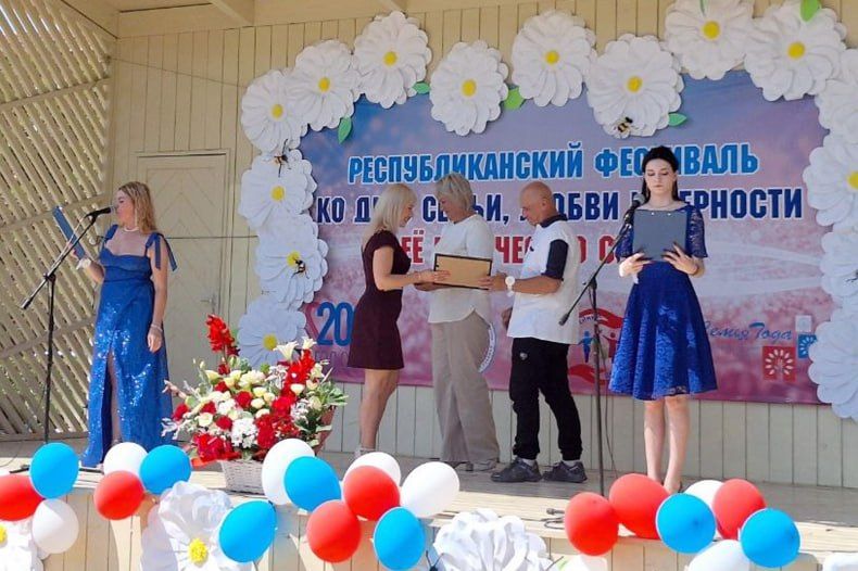 Андрей Сухачев: Нам есть кем гордиться. В рамках фестиваля «Ее величество — семья» прошла церемония награждения победителей регионального этапа Всероссийского конкурса «Семья года»