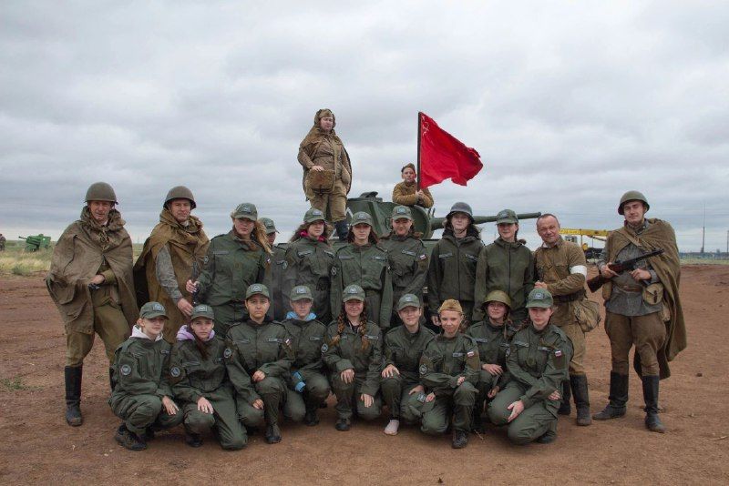 В период с 19.06.2024 по 09.07.2024 12 обучающихся из Краснолучской школы № 29, Петровской школы № 36, Краснолучских...