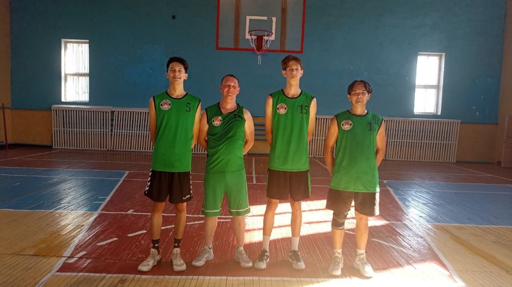 Перевальские баскетболисты приняли участие в турнире по стритболу