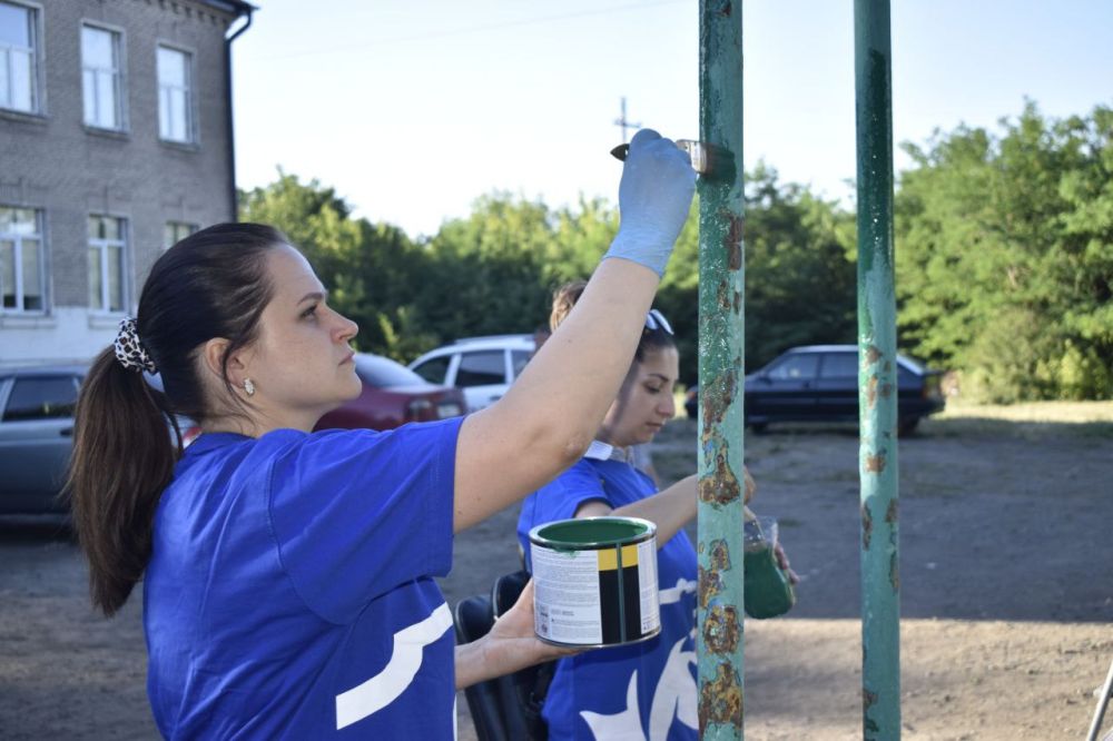Акция «Яркое детство» партии «Единая Россия» набирает обороты в Брянке