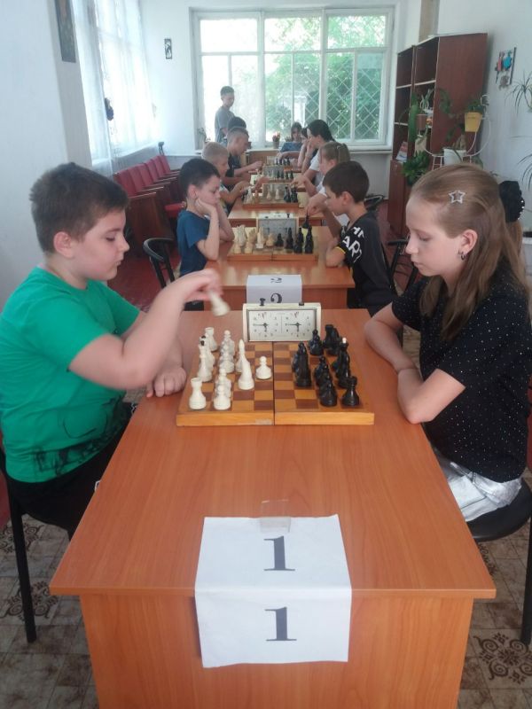 В рамках всероссийского летнего марафона «Сила России» «Единой России» в Молодёжном центре «Чайка» города Ирмино состоялся...