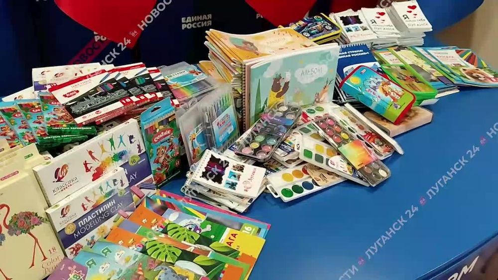 Председатель Народного Совета ЛНР Денис Мирошниченко дал в Республике старт акции «Собери ребенка в школу»