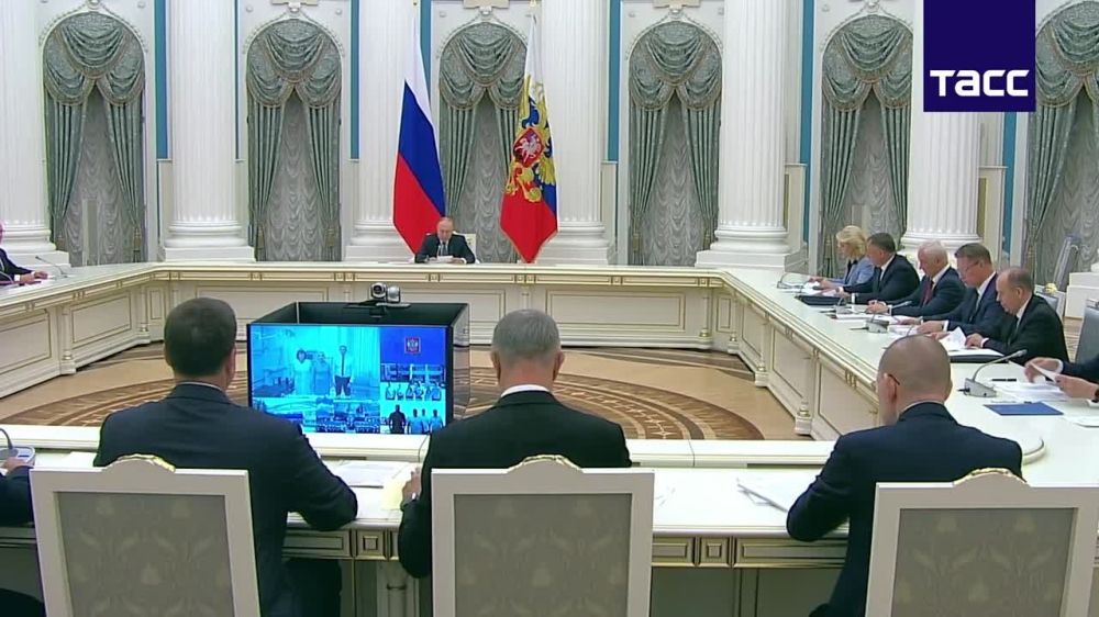 Достойные условия для жизни и работы должны создаваться для жителей Донбасса и Новороссии