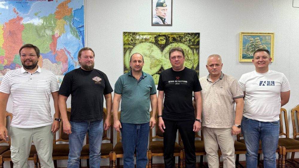 Игорь Рябушкин: Сегодня состоялась рабочая встреча с Владимиром Пукаевым – полномочным представителем Партии «Единая...