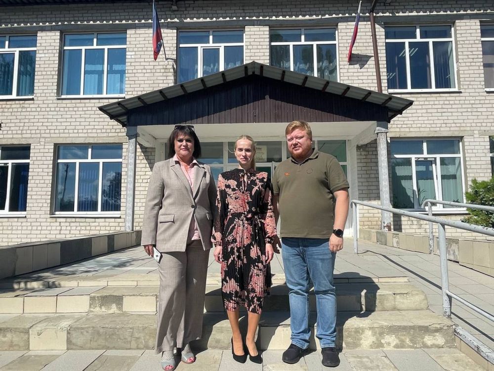 Подписание соглашения о взаимодействии между Министерством образования и науки Луганской Народной Республики и Администрацией Троицкого муниципального округа