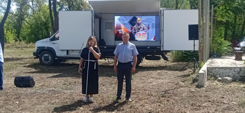 Постепенно подходит к завершению очередной цикл выездных мини-концертов, посвященных предстоящему профессиональному...