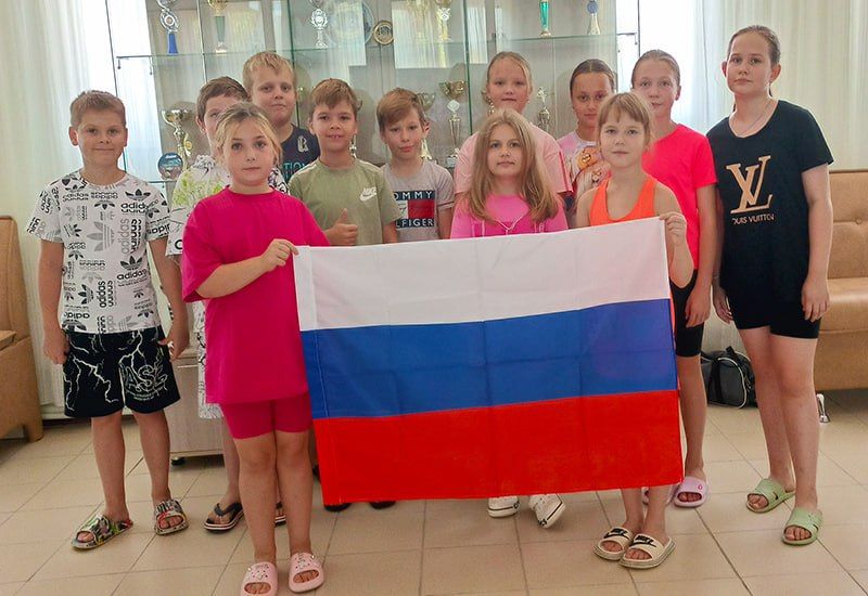 День Государственного флага Российской Федерации в Молодогвардейской спортивной школе № 2