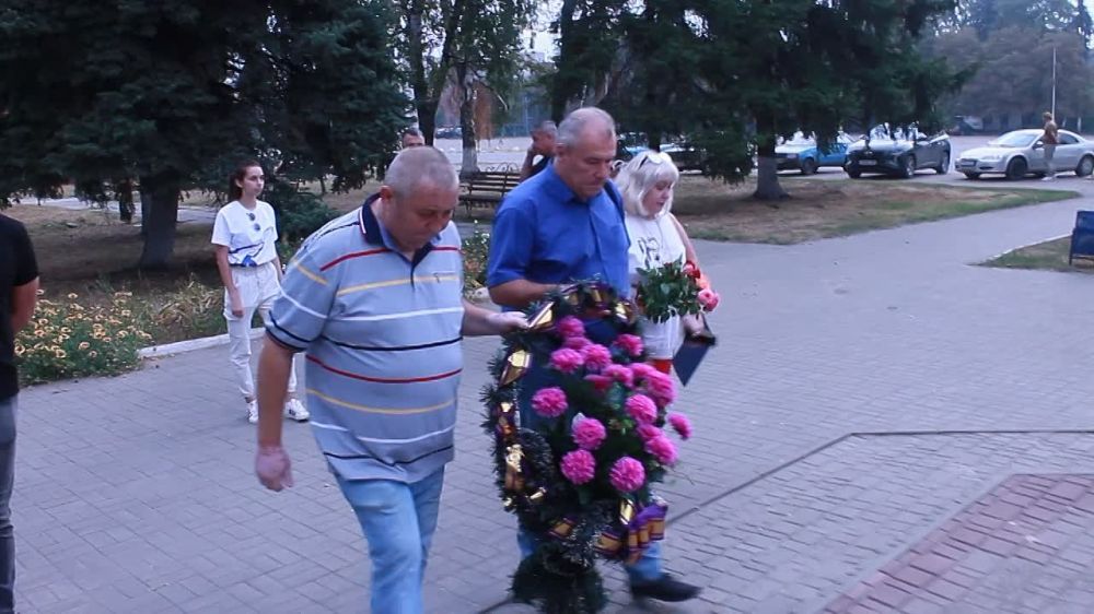 ������� ��������� ������ ��� ���� ���� � ������������� ��������� ����� � ��������� ����� � ��������� � ����� 81-� ��������� �� ��� �������� ���������� ����� � ����� �� ������� ���� � 1943 ����