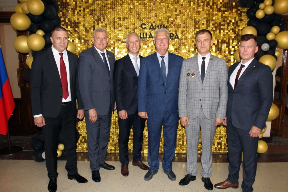 Сергей Козенко: Сегодня в Краснодоне состоялось торжественное мероприятие, ведь мы отмечаем один из самых значимых профессиональных праздников – День шахтёра