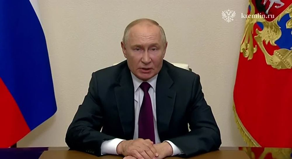 Тружеников горнодобывающей отрасли с профессиональным праздником поздравил Президент России Владимир Путин